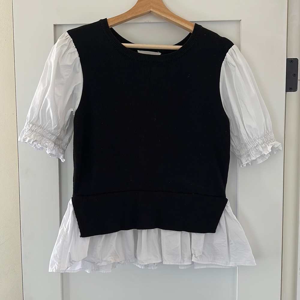 Like new! Anthropologie Layered Poplin Sleeve Sweater - Size S